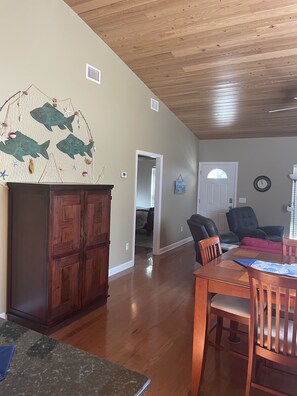 Interior - Scallop and Fishing Paradise (Steinhatchee)