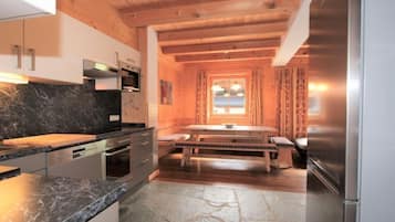 Frigorifero, microonde, forno, lavastoviglie