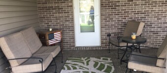 Rise and Shine - Entire 1 Bedroom Apartment