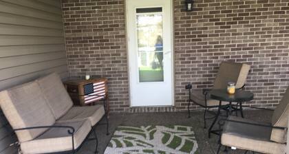 Rise and Shine - Entire 1 Bedroom Apartment