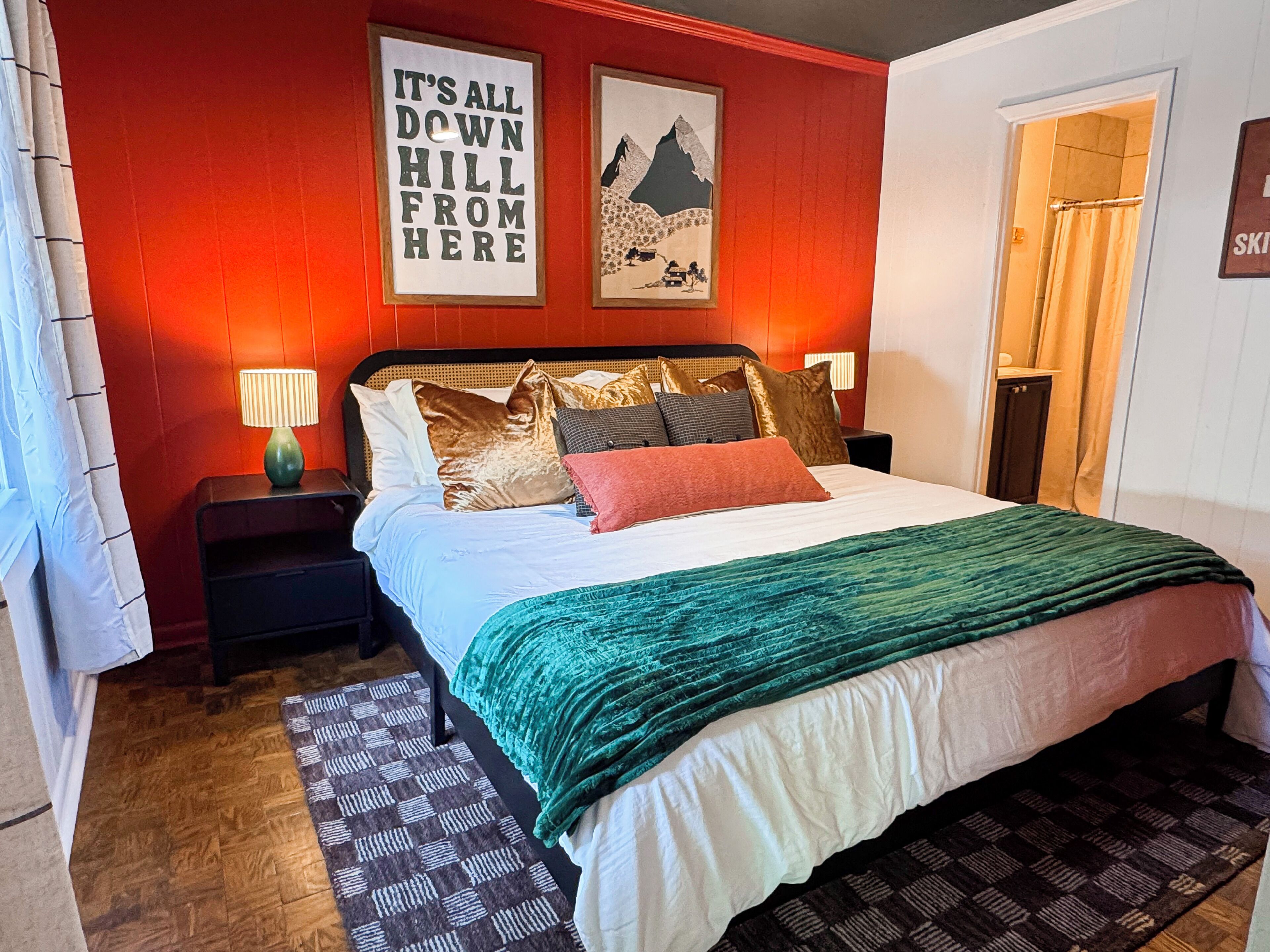 3 bedrooms, iron/ironing board, free WiFi, bed sheets