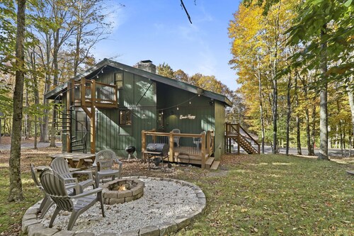 1.5 miles from Beech Resort, perfect for families