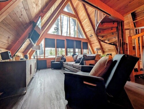 STUGÄ cabin, walk 2 hot spring's pool & food