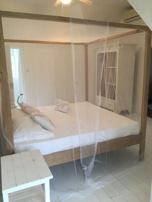 2 quartos, ferros/tábuas de passar roupa, Wi-Fi, roupa de cama