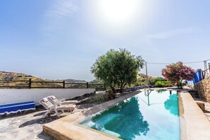 Pool - Villa for 4 with feature pool & great reviews (Bedar)