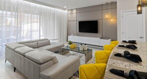 Townhome, 5 Bedrooms | Living room - Townhome at Solterra NH 18005 (Davenport)