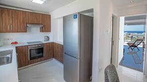 Appartement, 2 chambres, balcon, vue océan | Intérieur