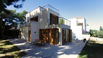 Villa, 3 Bedrooms, Smoking, Private Pool | Exterior