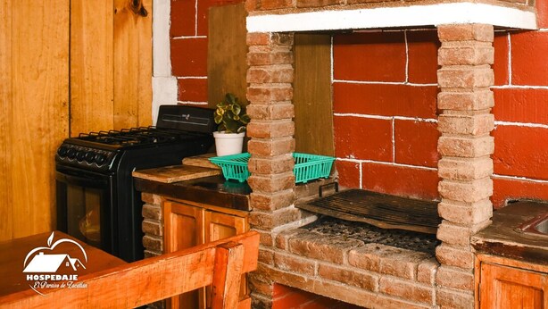 Habitación, 1 habitación, para fumadores, balcón | Cocina privada | Utensilios de cocina 