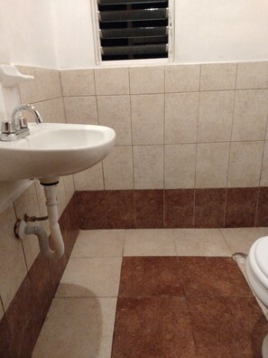 Room, 1 Bedroom, Smoking, Balcony | Bathroom | Towels - Room-nice Quadruple Cabin Equipped And V (Zacatlán)