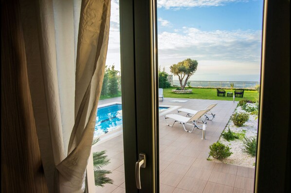 Villa, 3 Bedrooms, Private Pool, Garden View | 3 bedrooms