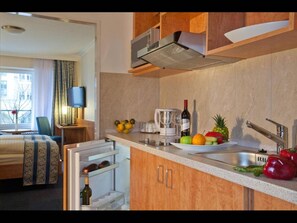 Zimmer, 1 Schlafzimmer, Balkon, Stadtblick | Innenbereich
