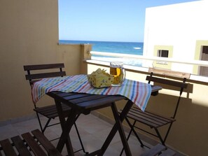 Balcony - Spacious Family Apartment With Sea View And Swimming Pool (Rethymno)