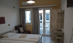 Monolocale, 1 camera da letto, balcone