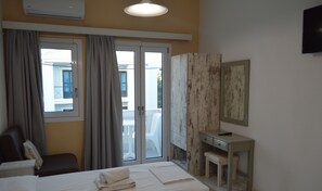 Studio, 1 Schlafzimmer, Balkon | 1 Schlafzimmer, Bettwäsche