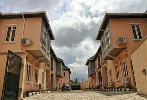 Exterior - Room-bayse One Premium Hotel - Standard (Ibadan)