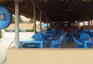 Room, 1 Bedroom, Accessible, Smoking | Dining
