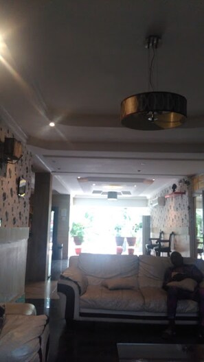 룸, 침실 1개, 흡연, 전용 수영장 | 거실