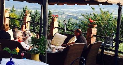 Paradise in Tuscany - Gelsomino Room With Bath And Breakfast