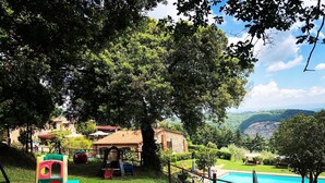 Property grounds - Paradise in Tuscany - Gelsomino Room With Bath And Breakfast (Roccastrada)