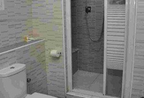 Room, 1 Bedroom, Smoking, Private Pool | Bathroom