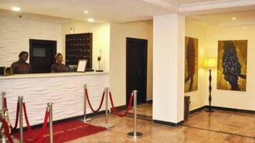 Room, 1 Bedroom, Smoking, Private Pool | Lobby