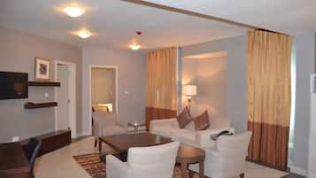Room, 1 Bedroom, Smoking, Private Pool | Living room | TV, books