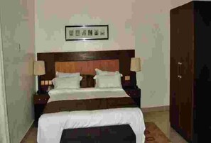 Room, 1 Bedroom, Smoking, Private Pool