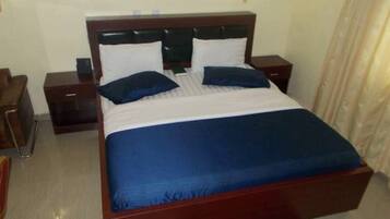 Room, 1 Bedroom, Accessible, Smoking | 1 bedroom