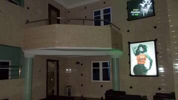 Habitación, 1 habitación, con acceso para personas discapacitadas, para fumadores | Servicios de la habitación