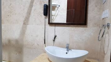 Room, 2 Bedrooms, Accessible, Smoking | Bathroom