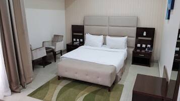 Apartment, 2 Bedrooms, Accessible, Smoking | 3 bedrooms