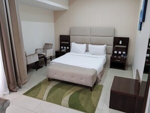 Apartment, 2 Bedrooms, Accessible, Smoking