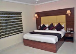 Room, 1 Bedroom, Accessible, Smoking | 1 bedroom - Room-habitat Hotel and Suites -guest Roo (Alakahia)