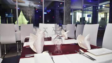 Zimmer, 1 Schlafzimmer, barrierefrei, Raucher | Speisen
