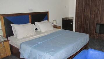 Room, 1 Bedroom, Accessible, Smoking | 1 bedroom