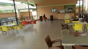 Room, 1 Bedroom, Accessible, Smoking | Dining