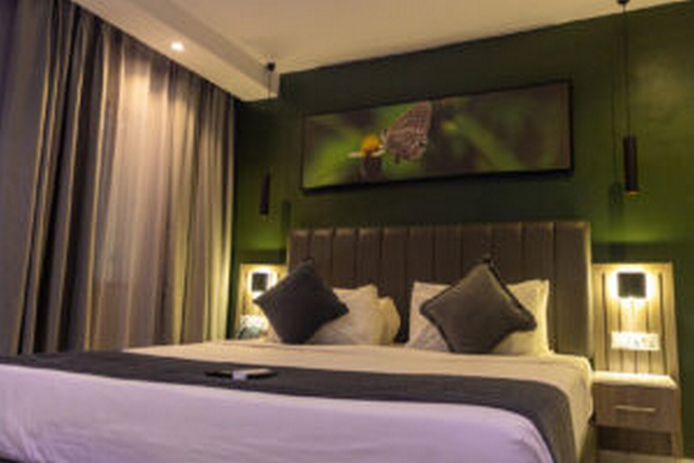 Room, 1 Bedroom, Accessible, Smoking | 1 bedroom