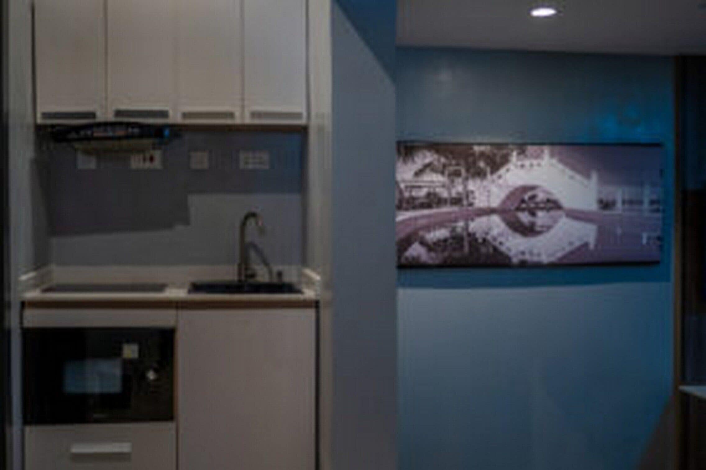 Room, 1 Bedroom, Accessible, Smoking | Private kitchen