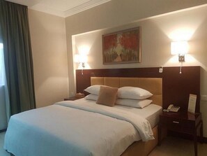 Quarto, 1 quarto, acessível, para fumantes | 1 quarto, acesso à internet de alta velocidade