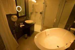 Room, 1 Bedroom, Accessible, Smoking | Bathroom - Room-leola Hotel, Lagos-guest Room (Lagos)
