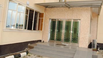 Room, 1 Bedroom, Accessible, Smoking | Exterior