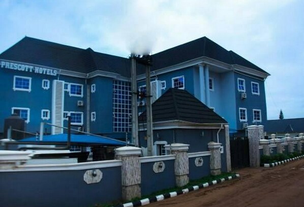 Room, 1 Bedroom, Accessible, Smoking | Exterior
