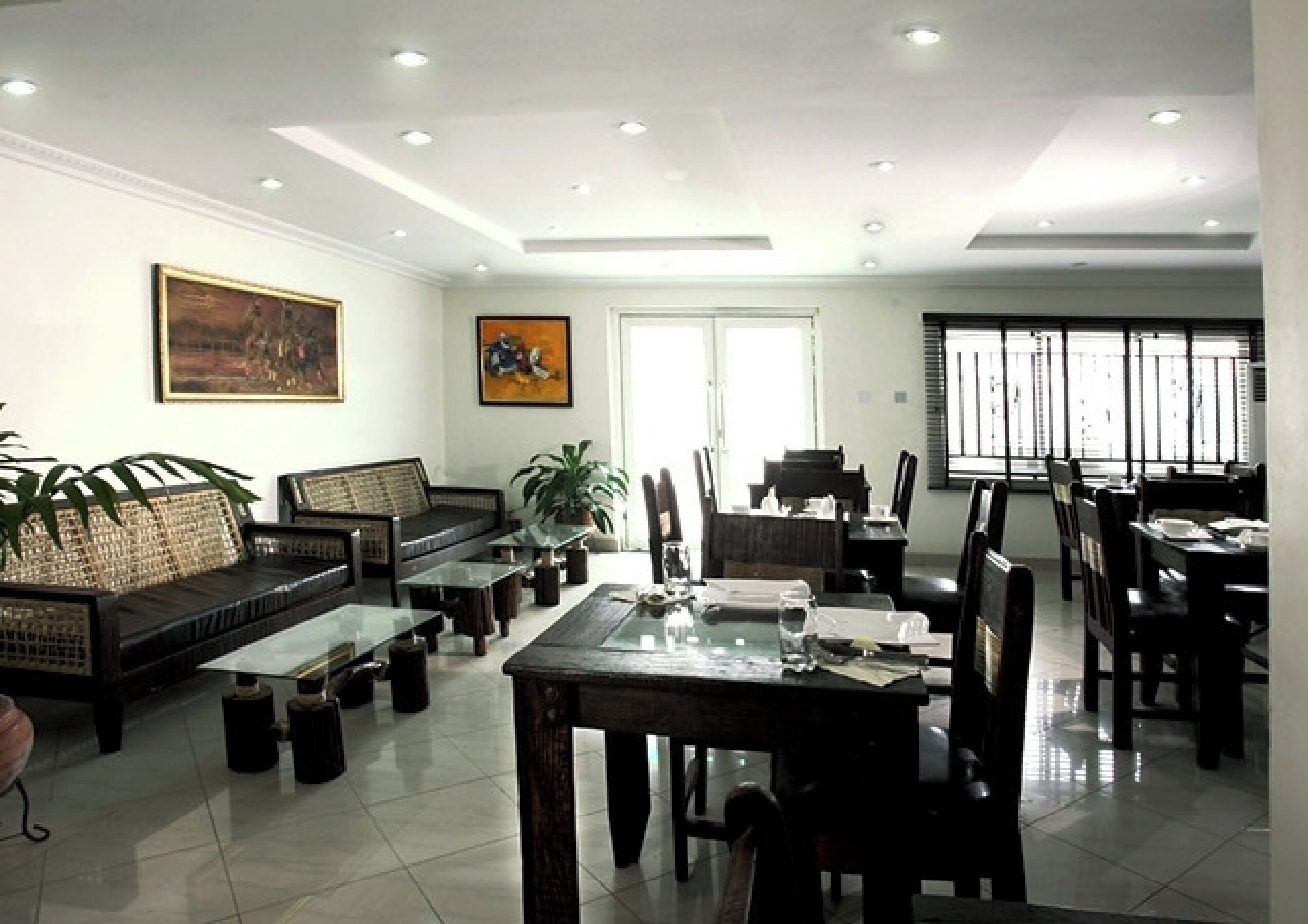 Room, 1 Bedroom, Accessible, Smoking | Dining