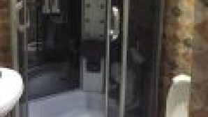 Kamar, 1 kamar tidur, akses difabel, Boleh Merokok | Kamar mandi