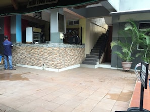 Room, 1 Bedroom, Accessible, Smoking | Outdoor dining