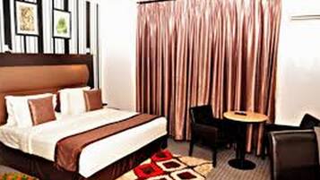 Room, 1 Bedroom, Accessible, Smoking | 1 bedroom