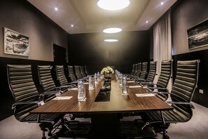 Meeting facility - Room-the Providence Hotel by Mantis-gues (Lagos)