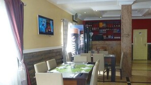 客房, 1 間臥室, 無障礙, 吸煙房 | 餐廳