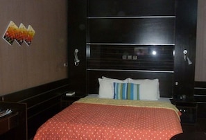 Room, 1 Bedroom, Accessible, Smoking | 1 bedroom - Room-wise Penny Suites and Spa-guest Roo (Asaba)